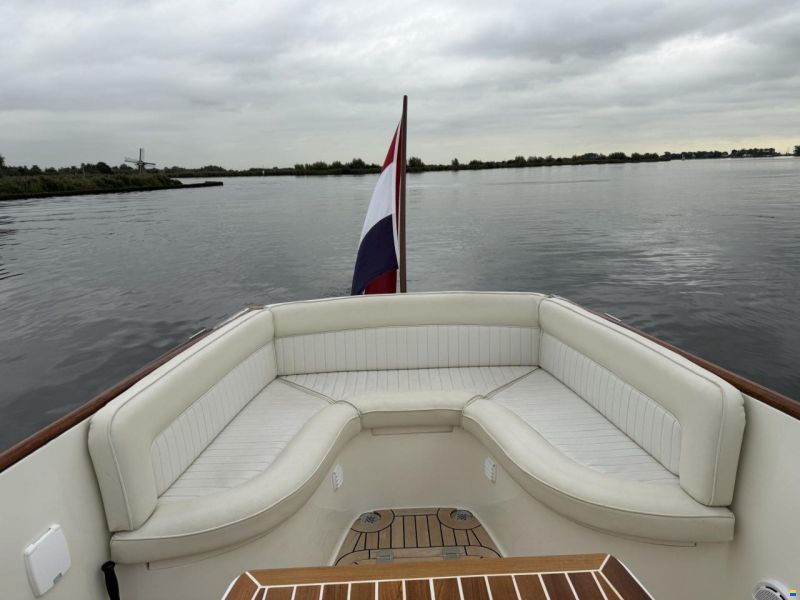 Long Island 33 Runabout