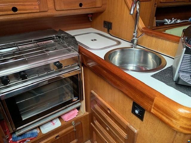 Bavaria 320