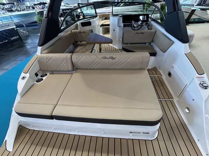 Sea Ray 230 SDOE