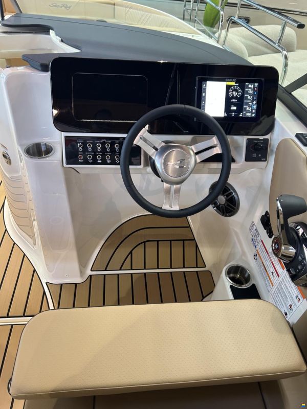Sea Ray 230 SDOE