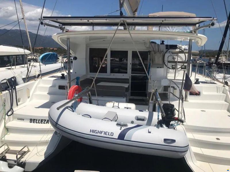 Lagoon 39
