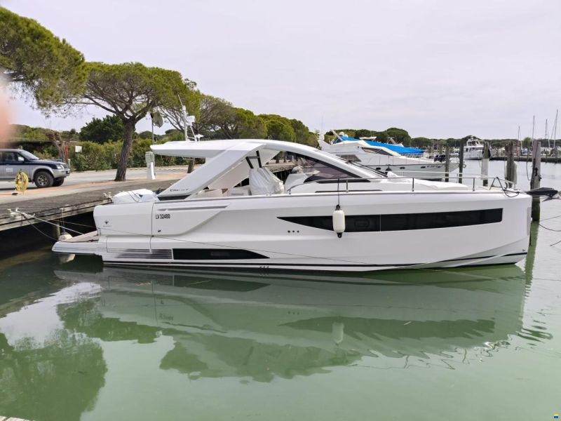 Jeanneau DB37 IB