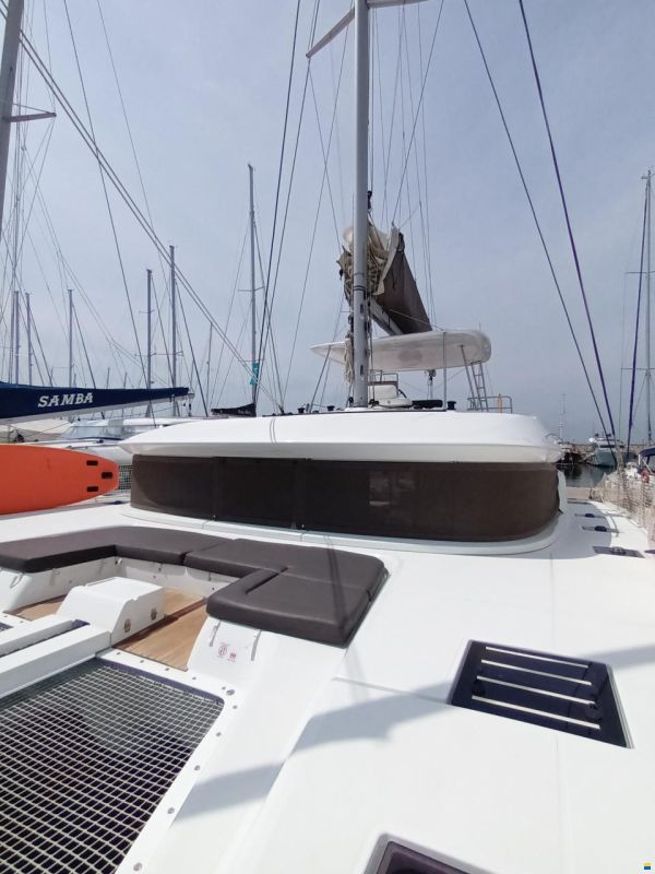 Lagoon 50