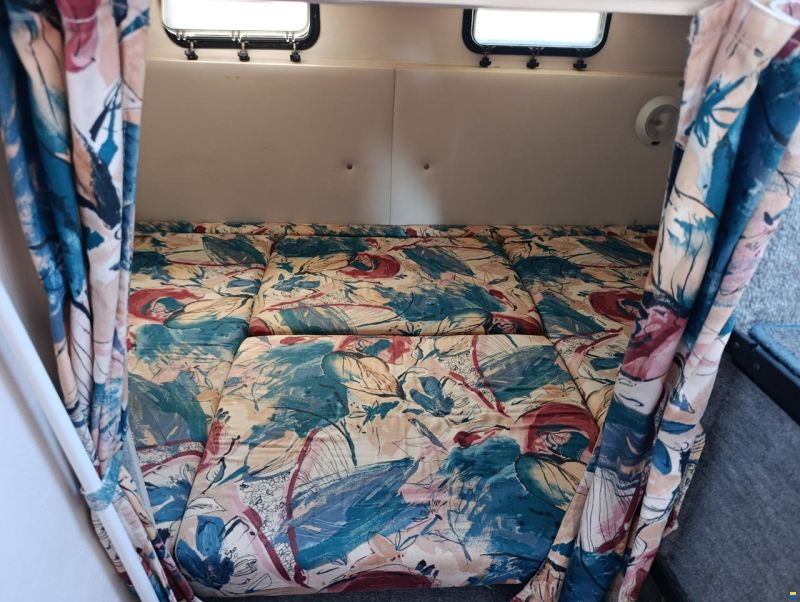 Crownline 765 Bayside