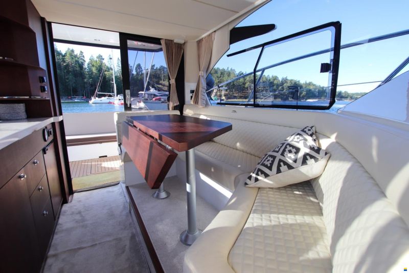 Galeon 360 Fly