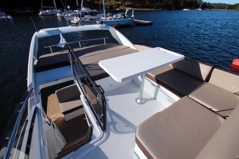 Galeon 360 Fly
