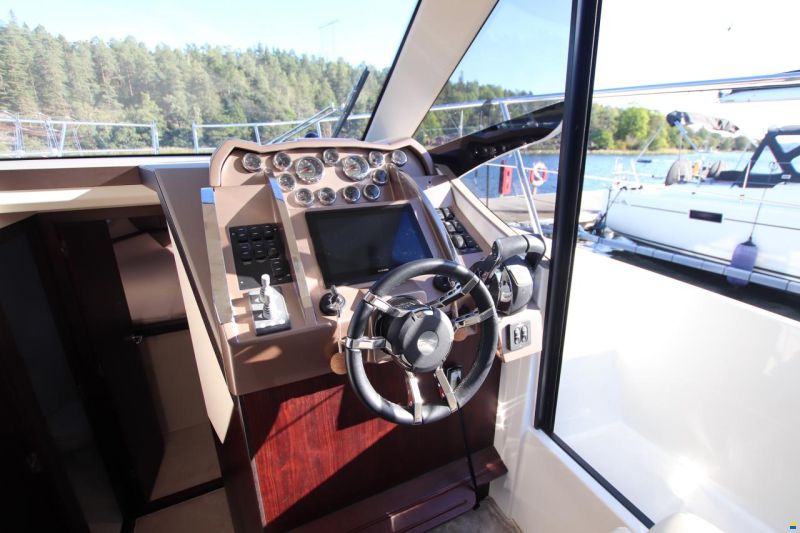 Galeon 360 Fly