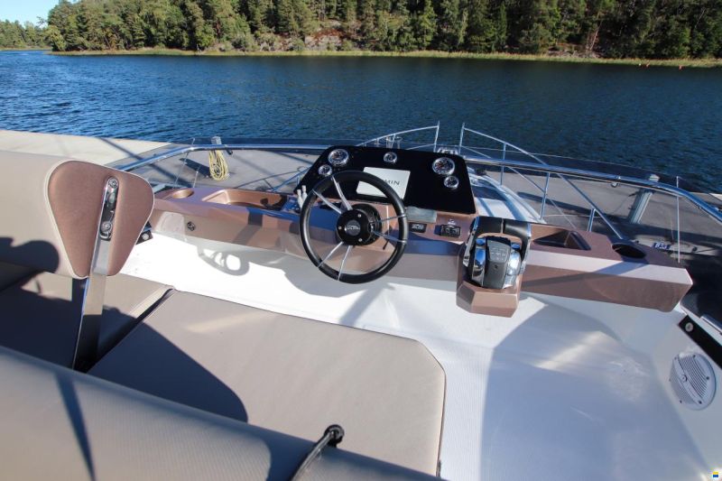 Galeon 360 Fly