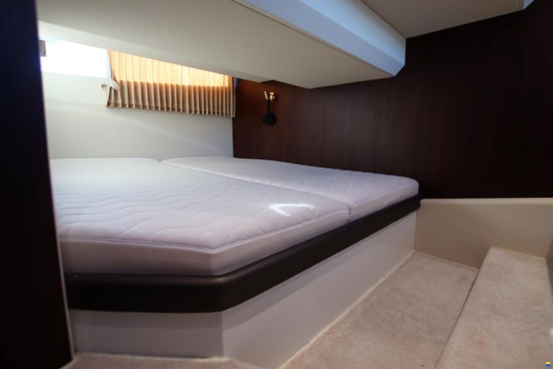 Galeon 360 Fly