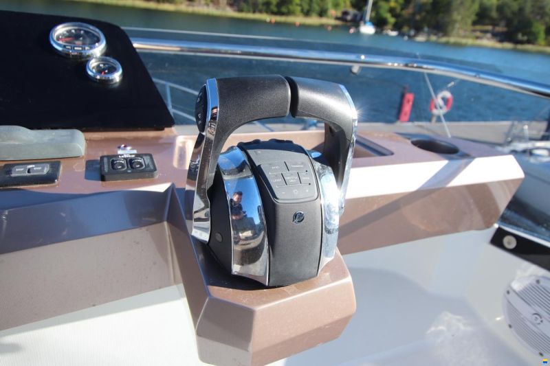 Galeon 360 Fly