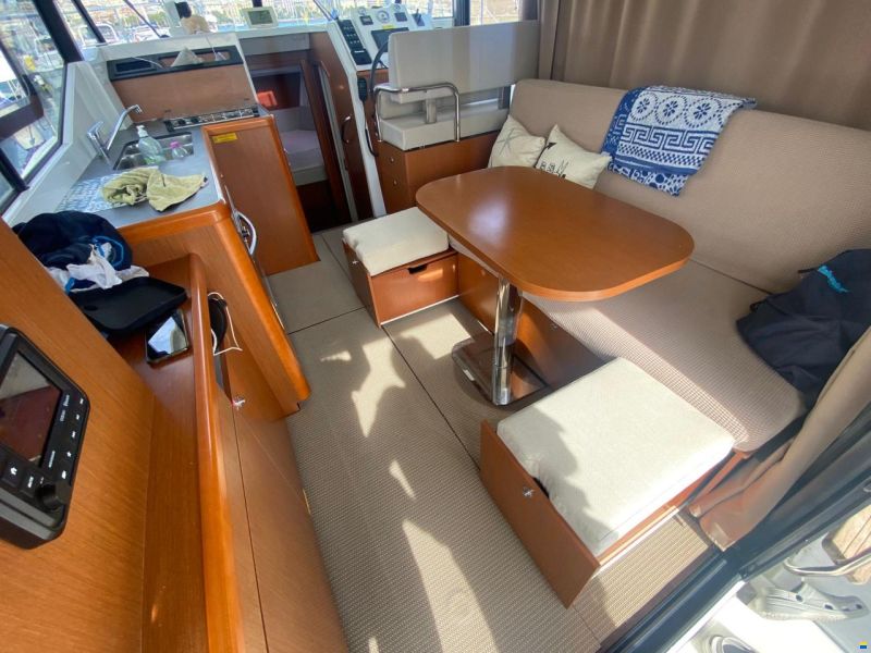 Beneteau Swift Trawler 30