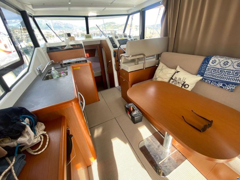 Beneteau Swift Trawler 30