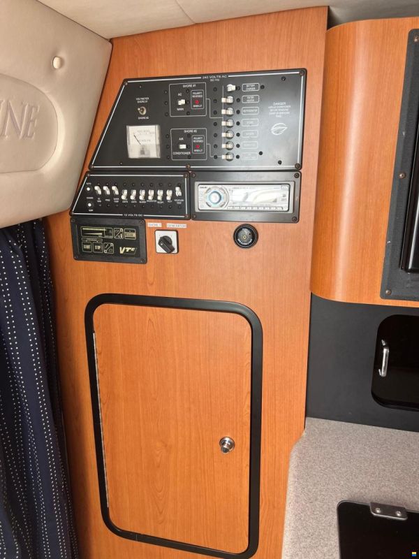 Crownline SCR 315