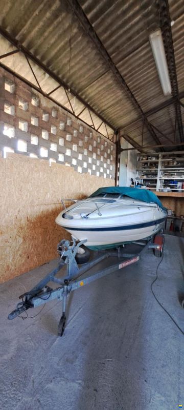 Bayliner 1802 Capri LS Cuddy