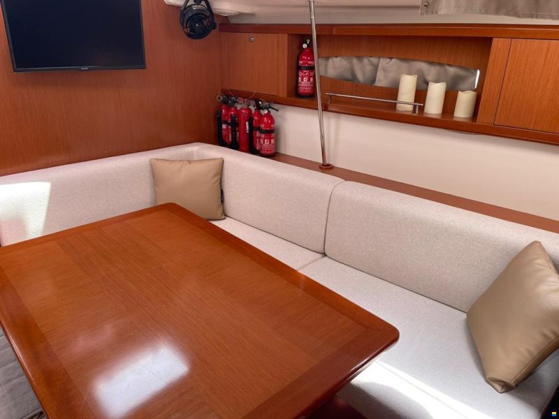 Beneteau Oceanis 46