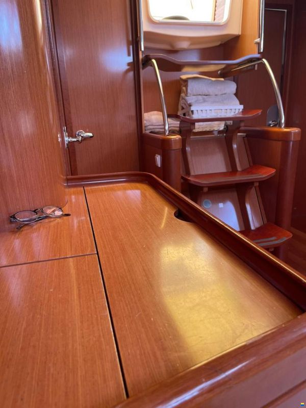 Beneteau Oceanis 46