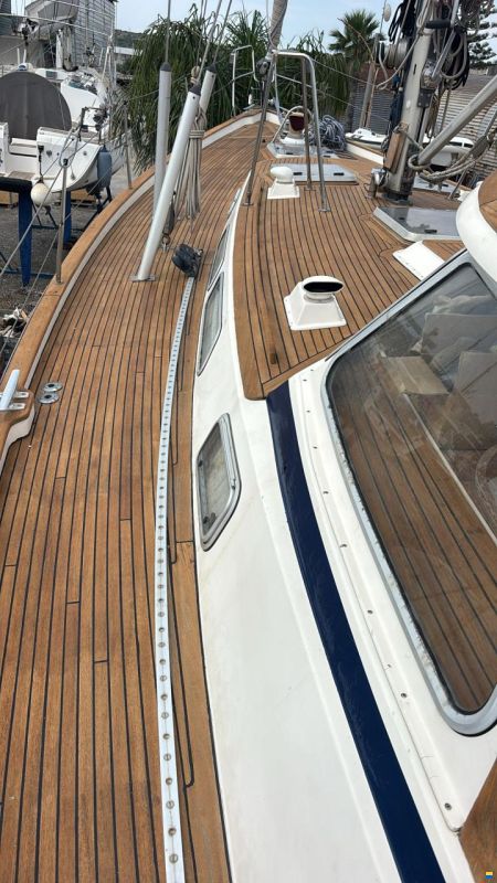 Hallberg-Rassy HR 45