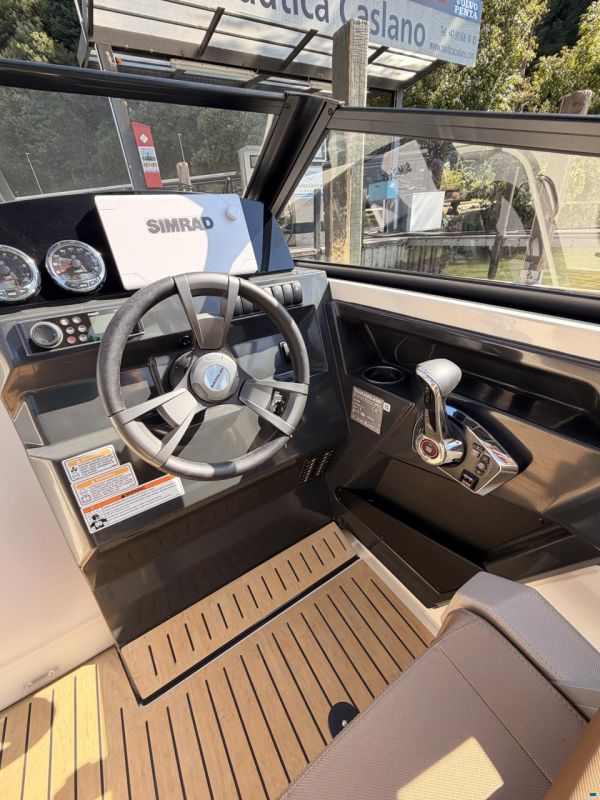Quicksilver 675 Bowrider