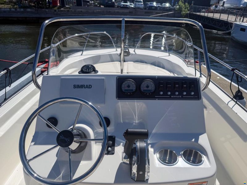 Boston Whaler 190 Montauk