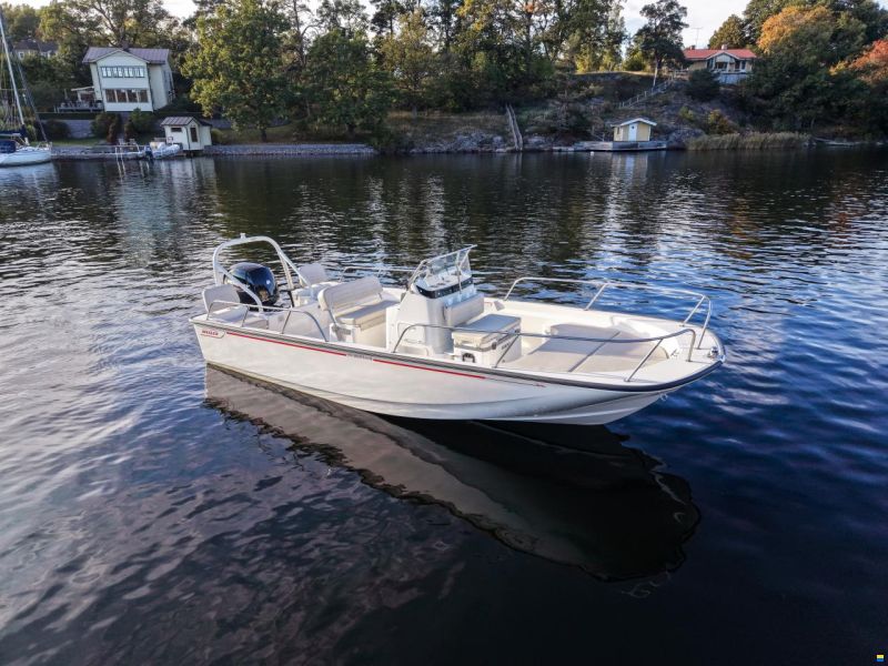 Boston Whaler 190 Montauk