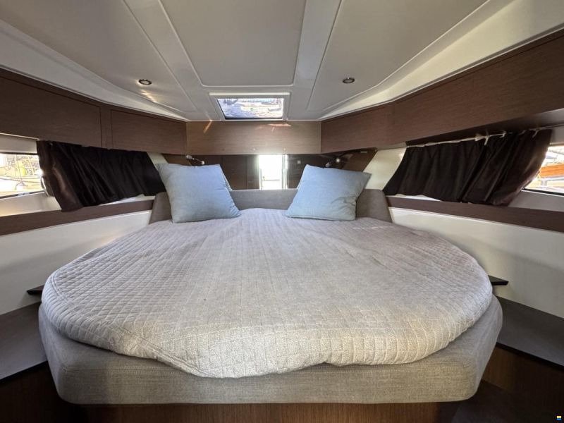 Beneteau Antares 11 Fly