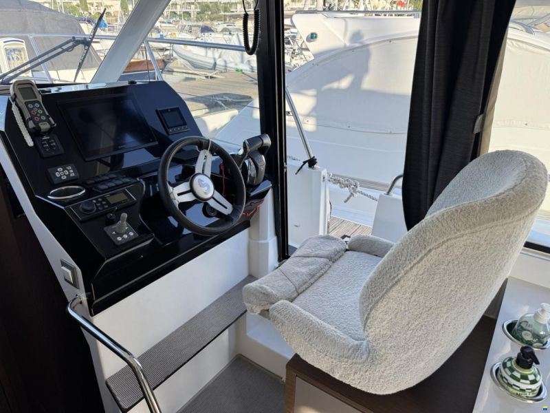Beneteau Antares 11 Fly