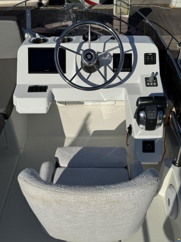 Beneteau Antares 11 Fly