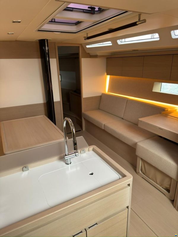 Solaris 44
