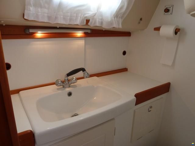 Hallberg-Rassy 34