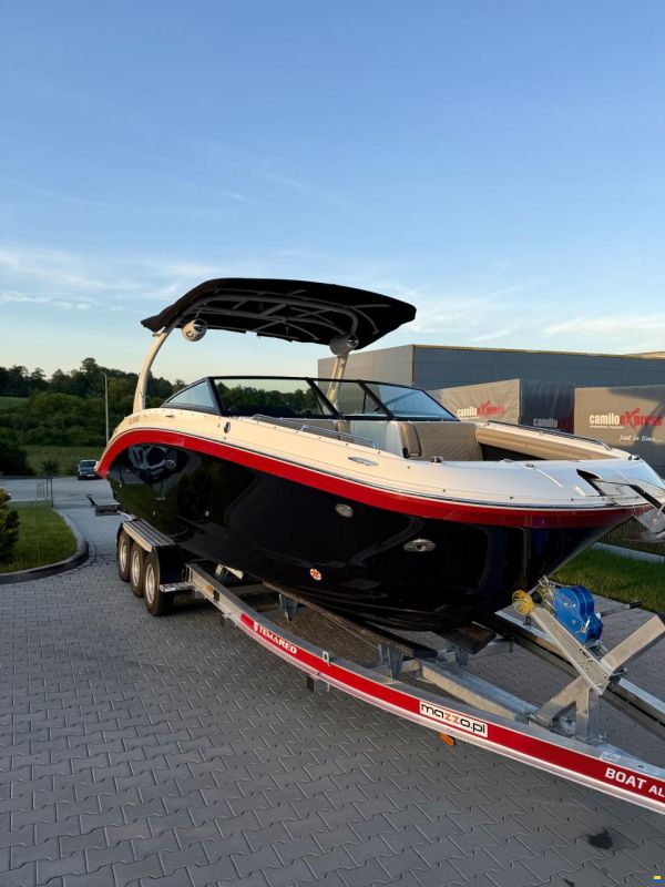 Sea Ray SDX 270