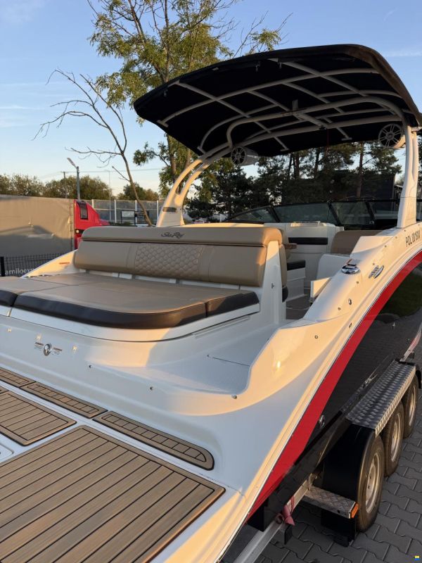 Sea Ray SDX 270