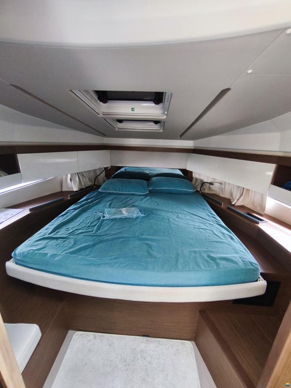 Jeanneau NC 37