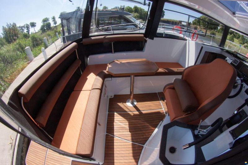 Nautic Neon 990