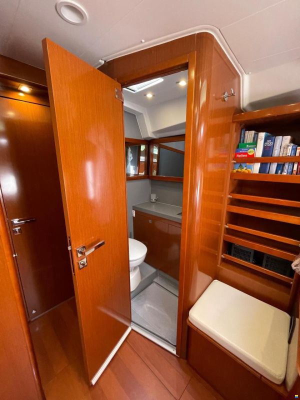 Beneteau Oceanis 55
