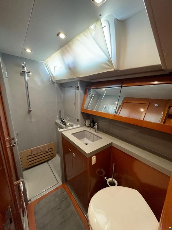 Beneteau Oceanis 55