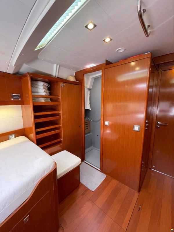 Beneteau Oceanis 55