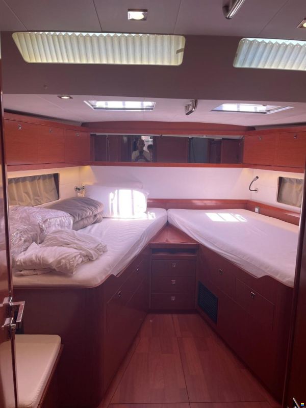 Beneteau Oceanis 55