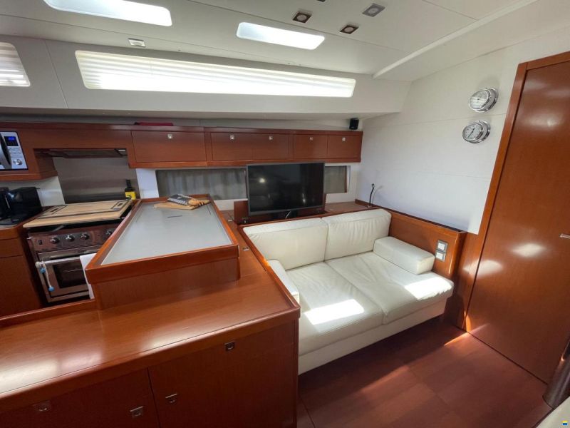 Beneteau Oceanis 55