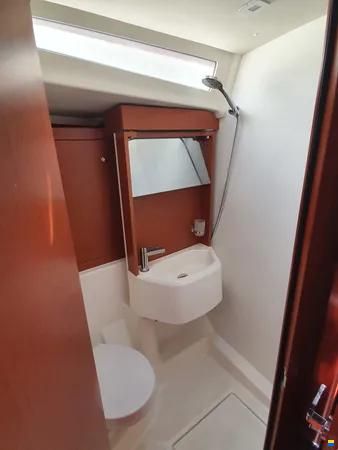 Beneteau Oceanis 51.1