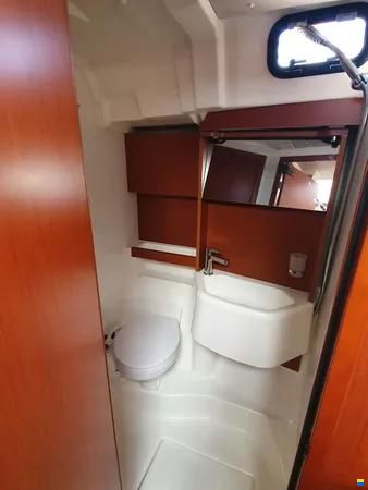 Beneteau Oceanis 51.1