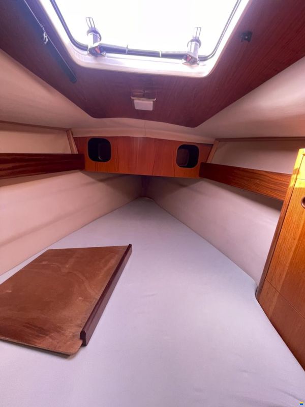 Beneteau first 305