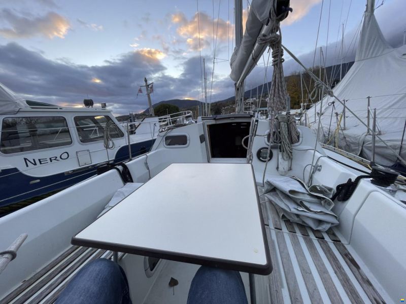 Beneteau first 305