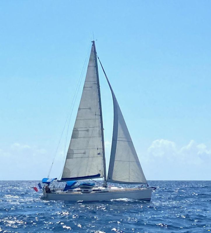 Cantiere del Pardo Grand Soleil 45