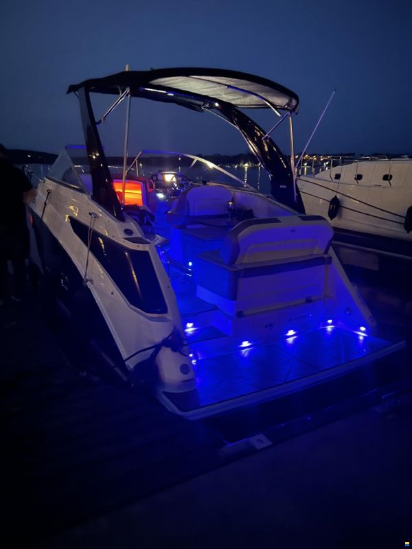 Regal 26 Express