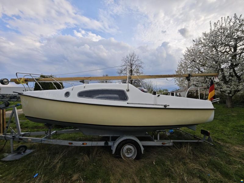 Nautic Plast Hai 590