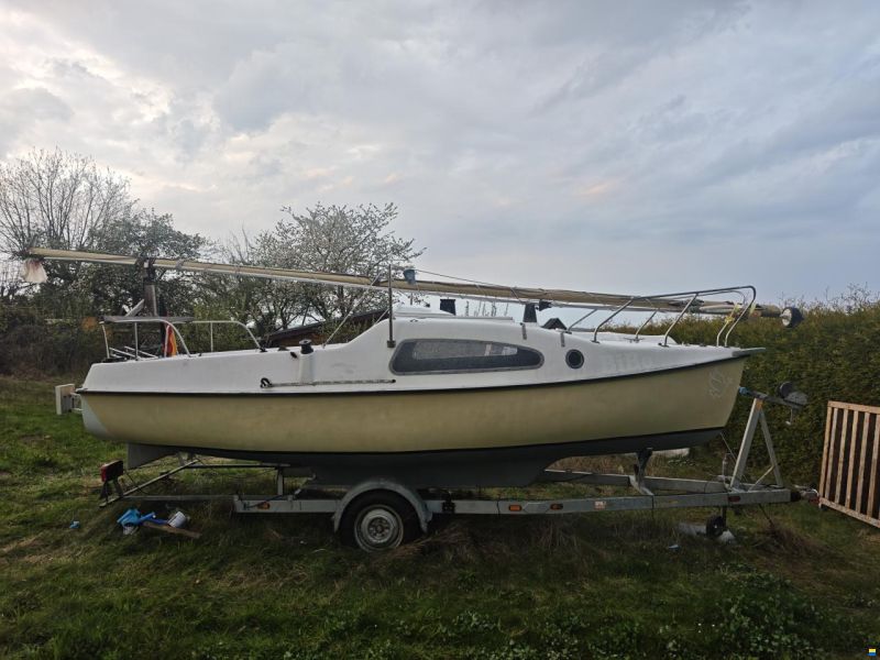 Nautic Plast Hai 590