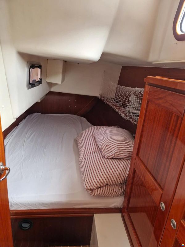 Hanse 371