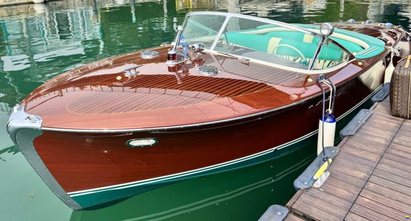 Riva Tritone