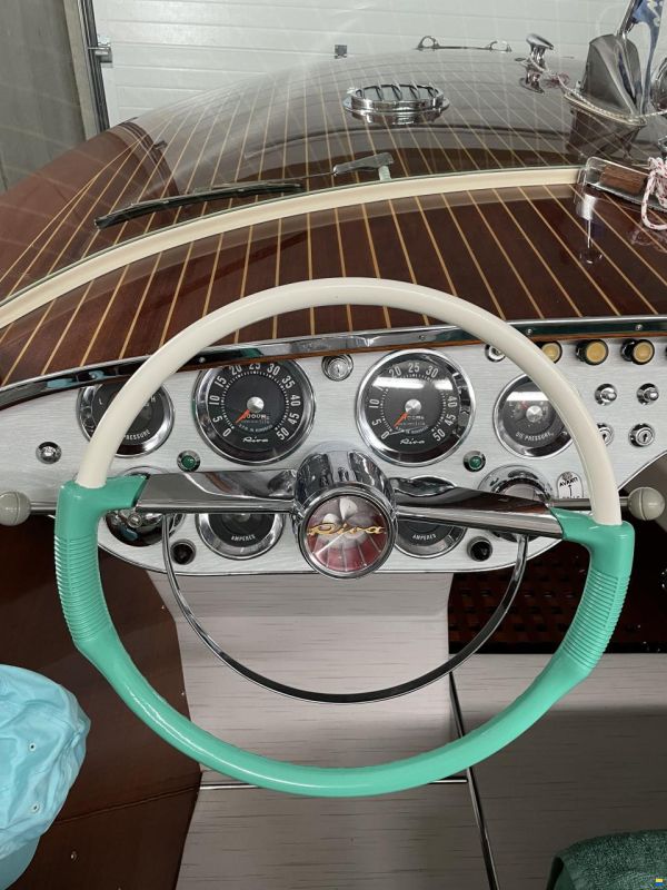 Riva Tritone