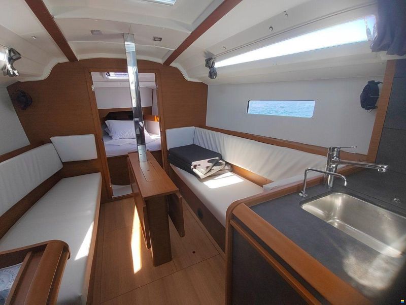 Jeanneau Sun Odyssey 349